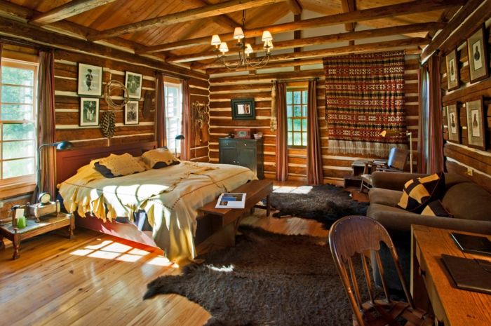 rustik odalı ahşap modern yazlık mobilya büyük yatak Kürk rahat kahverengi kanepe