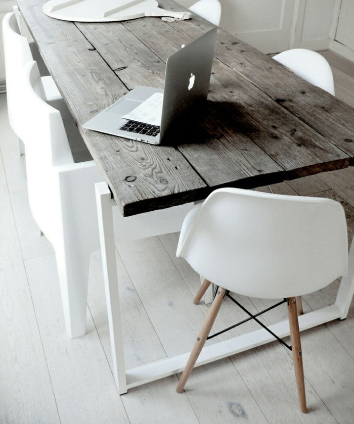 Desk-ideer-en-stol-i-hvitt