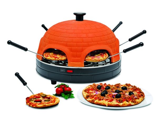 zelo lepo-made-in-funkcionalno zasnovan pizza peči-miza-oranžne barve-bela-ozadje