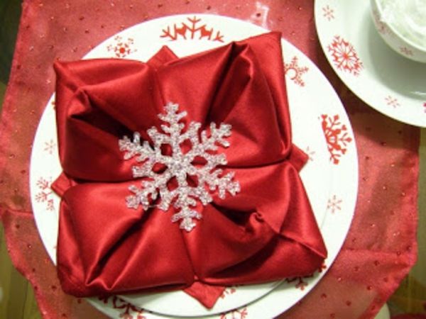 prtiček-zložljivi-Božično-dekoracija-rdeče barve