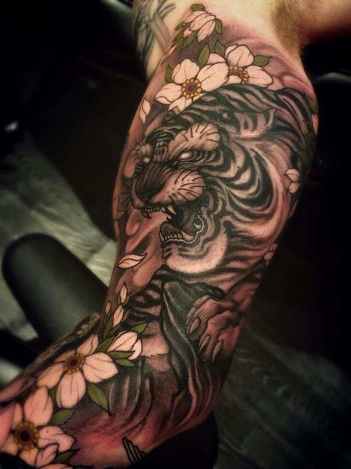 Japonské tetovanie, tetovanie motív tetovanie v kombinácii s čerešňovými kvetmi