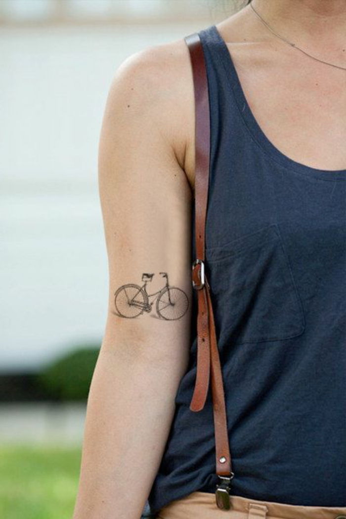idéias de tatuagem pequena andar de bicicleta e roda no braço tatuagem mulher idéia aparelho de mulher