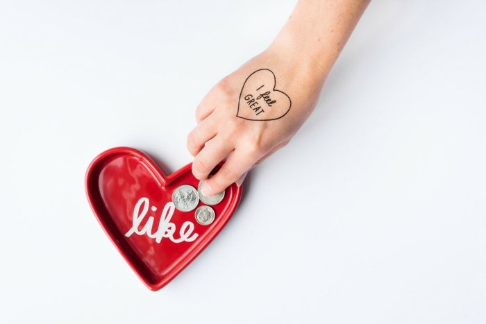 motivos de tatuagem uma tatuagem nós lembrá-lo que você se sente bem e é amado coração