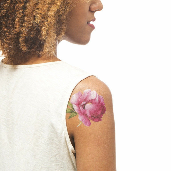 motivos de tatuagem tatuagem colorida idéias inspiração para as mulheres para se sentir como uma linda rosa cabelo crespo