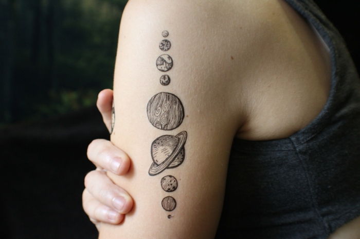modelos de tatuagem homens sol venus terra marte planeta no braço decorar pintura desenho tatuagem