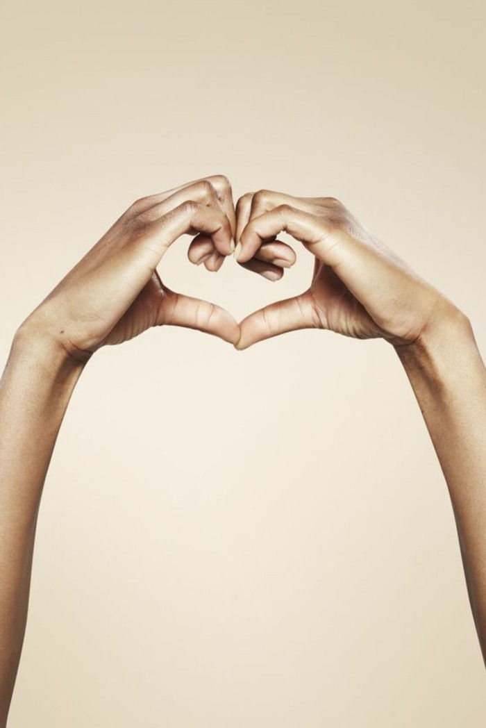 valentiner wallpaper två-hands-in-the-formen-of-hjärtan