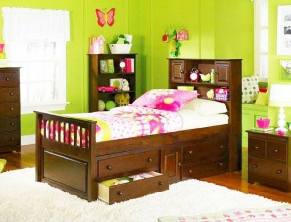 stensko-barvno-zelena-otroška soba-ljubek dizajn - dekoracija stene