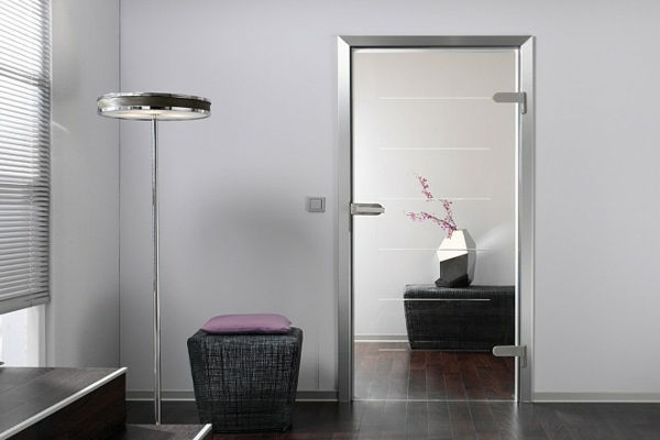 Sobna vrata s steklenim sodobnim dizajnom