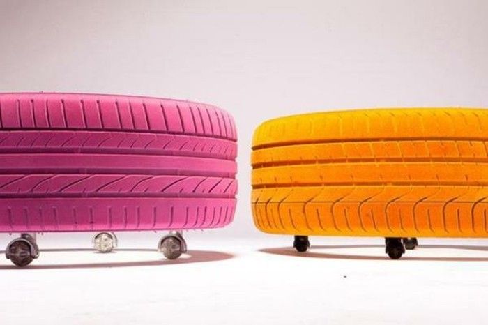 Dva recyklačné Gorgeous použité pneumatiky sfarbené sfarbené stolička