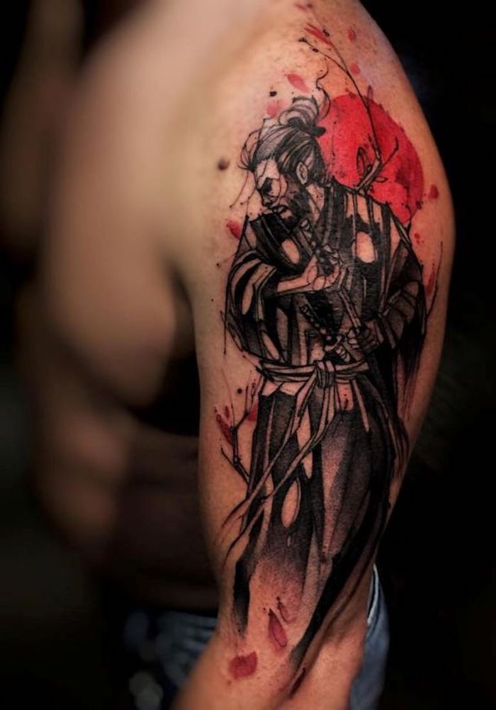 Japon savaşçı, siyah saçlı adam, kırmızı güneş, yaprakları