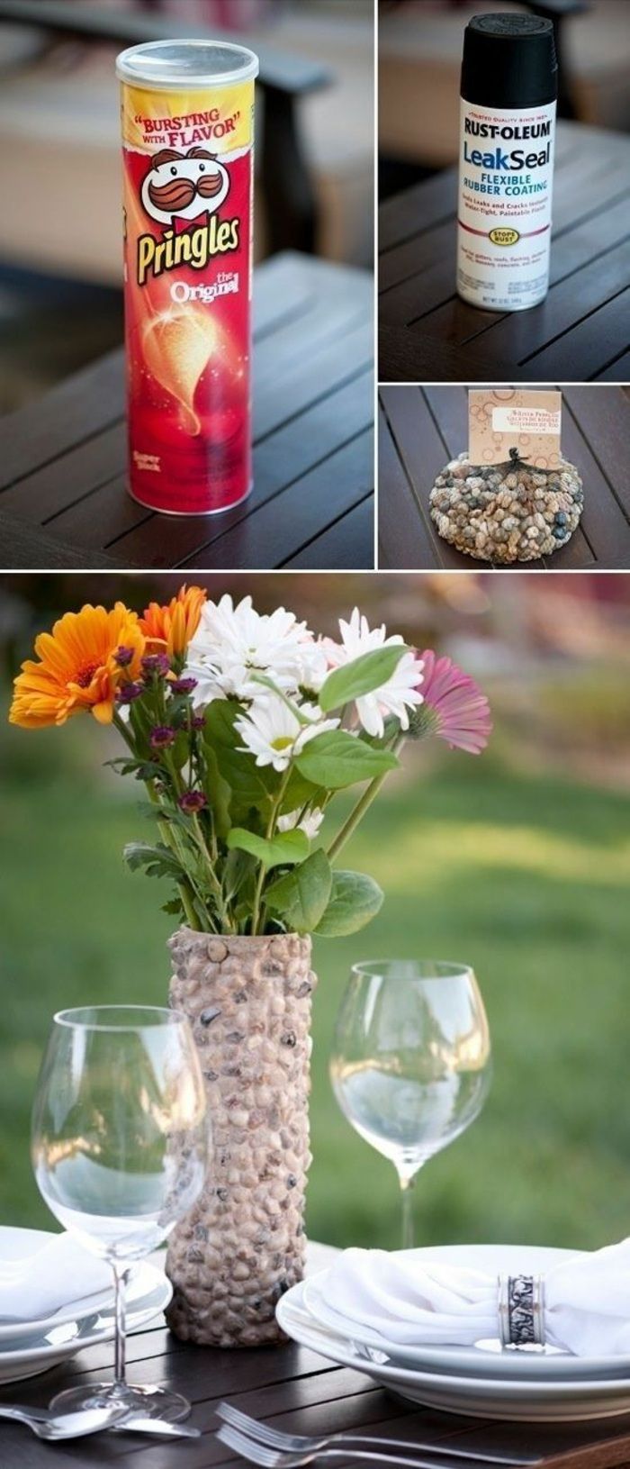 diy tafel decoratie, tuin decor, vaas versierd met stenen, bloemen, wijnglazen