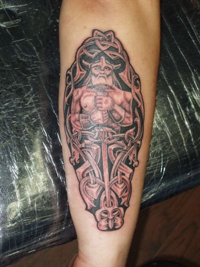 tatuaggio vichingo, braccio, avambraccio, tatuaggio dell'avambraccio, vichingo, spada