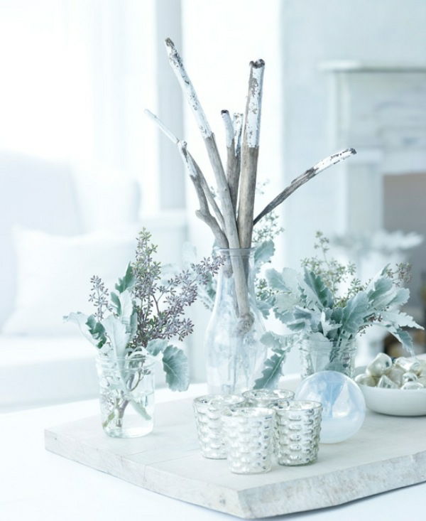 białe świąteczne dekoracje na stół - bardzo ładne