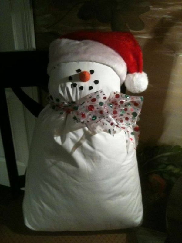 bela božična dekoracija - domači snežak