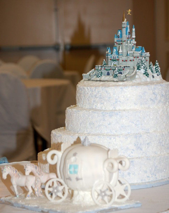 7 Vestuvių pyragas įkvėpė po-Pelenės istorija