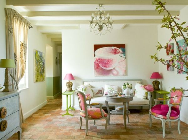 rožinė-žalia-gyvenamasis kambarys-apdaila