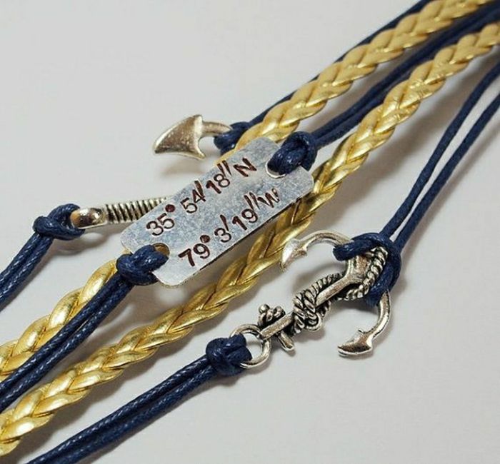 Armbanden met gravure coördineren marine symbolen