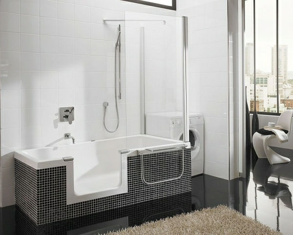 Bath-for-small-badkamer-walk-in-douche-zwarte tegels