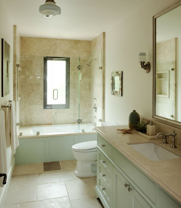 Badkuip-met-deur-en-douche-for-small-badkamer