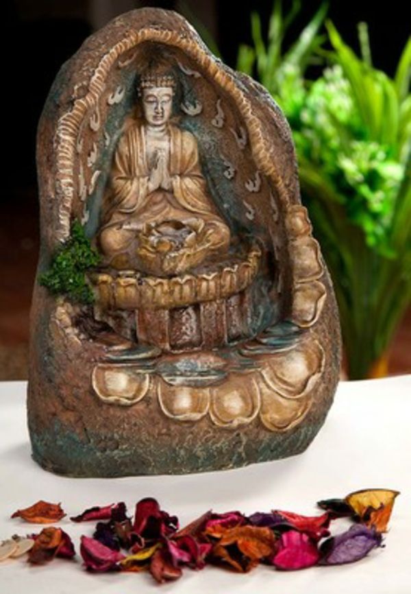 Buddha Fountain Liście-of-kwiaty-davorne