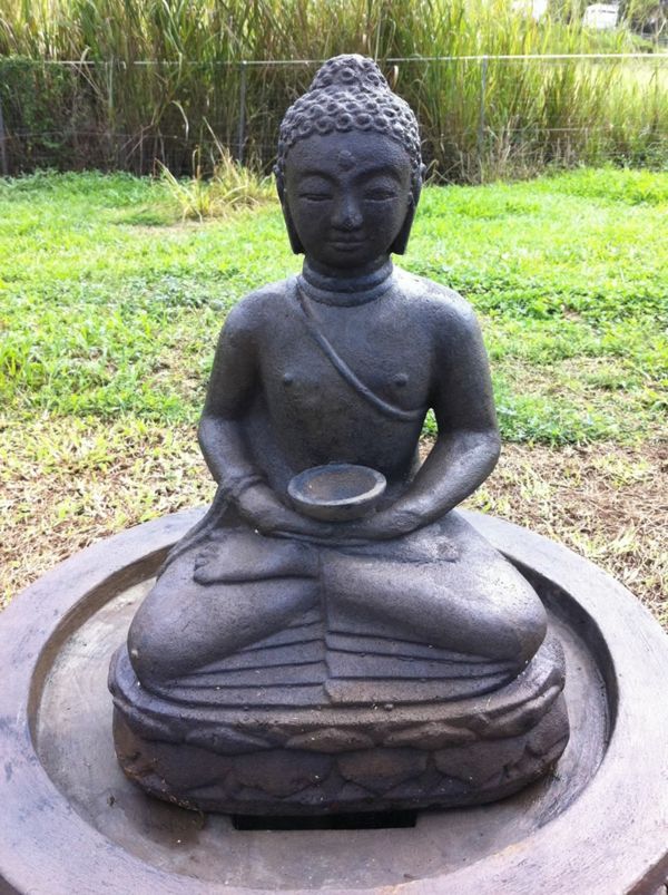 Fontanna w Buddha-Hof