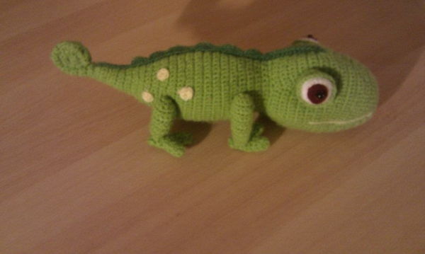Chameleon verde pequeno-animais-crochet
