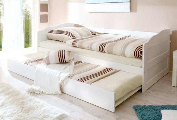 Ideia do sofá-cama de rodízio