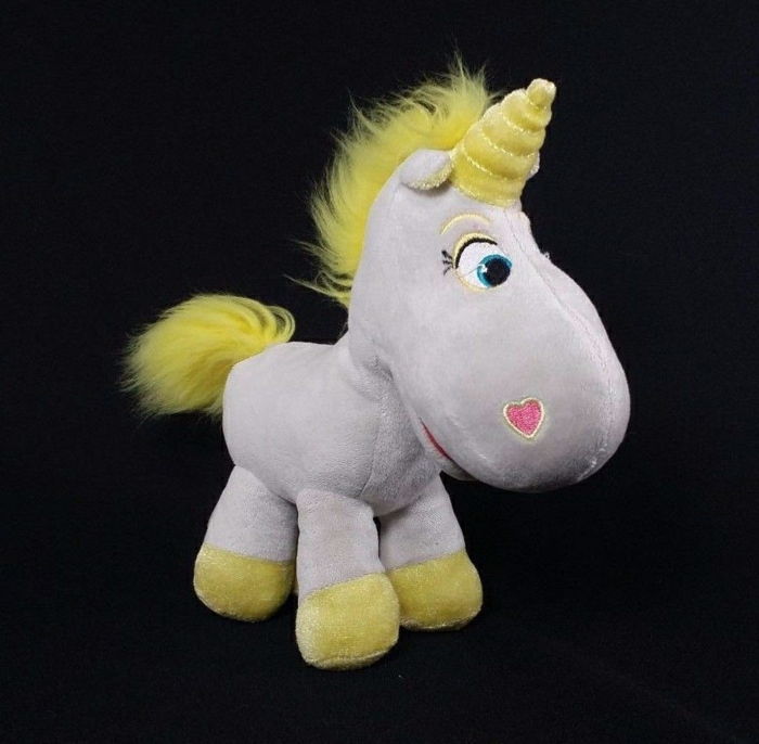 ดิสนีย์แรงบันดาลใจจากของเล่นตุ๊กตายูนิคอร์นสีเหลืองที่ทำจากขนสัตว์กีบฮอร์น