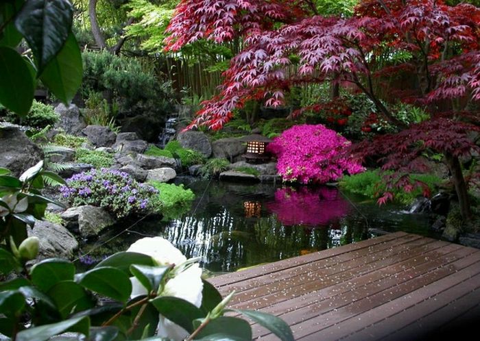 Vonkajšie idea Zen Garden v japonskom štýle Lake Kvetinové kamene