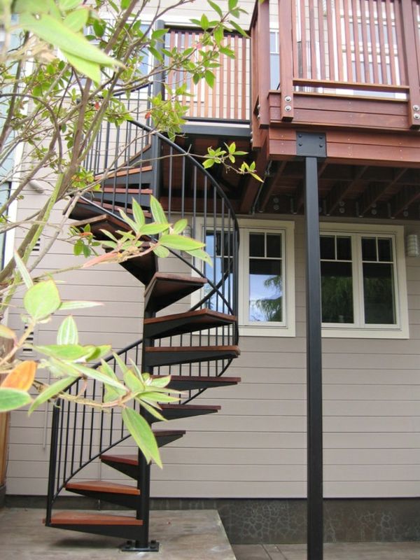 Zunanja oblika ideja zunanjost stopnišče z lesenimi koraki