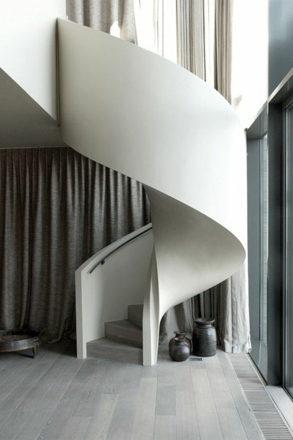 Zunanjost Moderna zunanjost stopnice spiralno stopnišče-v-bela barva