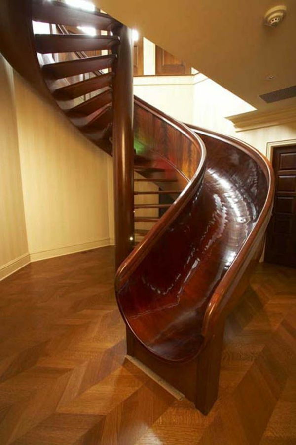 Zunanjost Moderna zunanjost stopnice spiralno stopnišče-z-slide