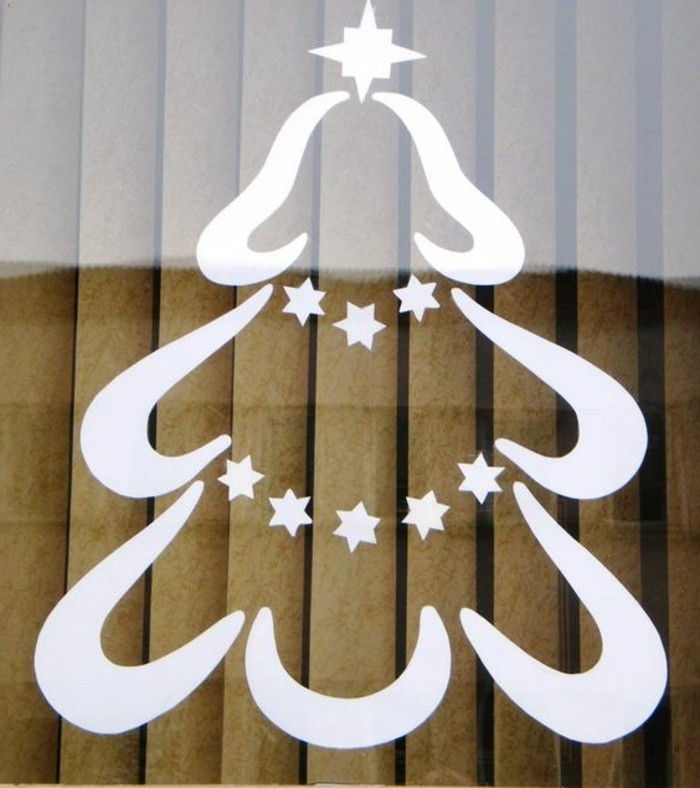 fönster-jul-tree-dekorerade gran