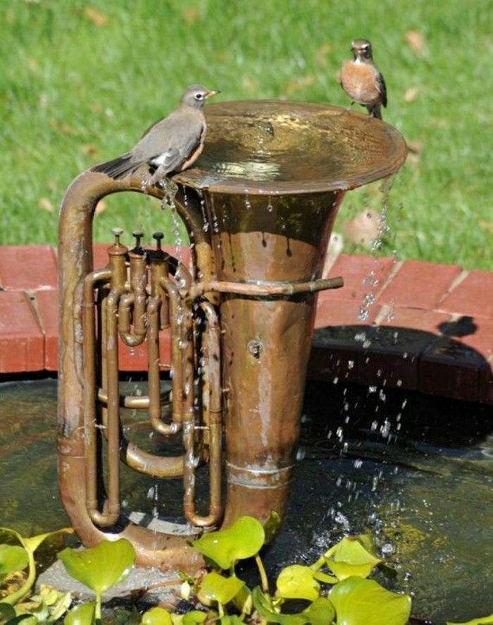 Păsări Garden Tuba Fountain