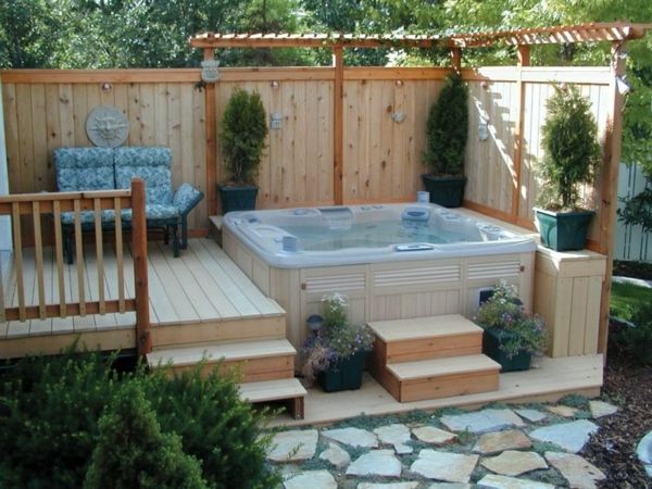 krásne dizajnové nápady pre dokonalú záhradu s vírivkou
