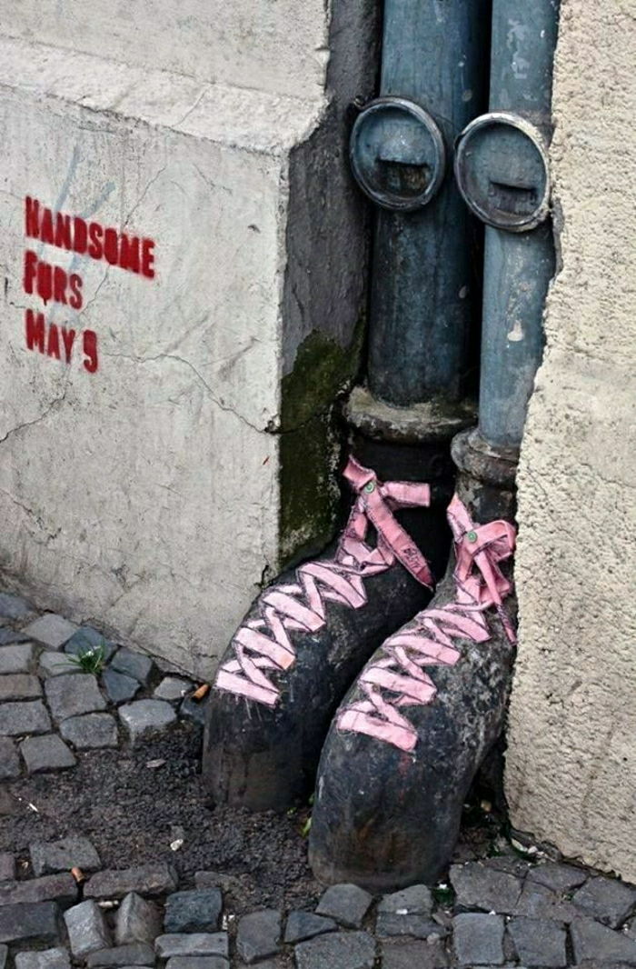 Grafiti sokak sanatı boruları Bale Ayakkabı-komik