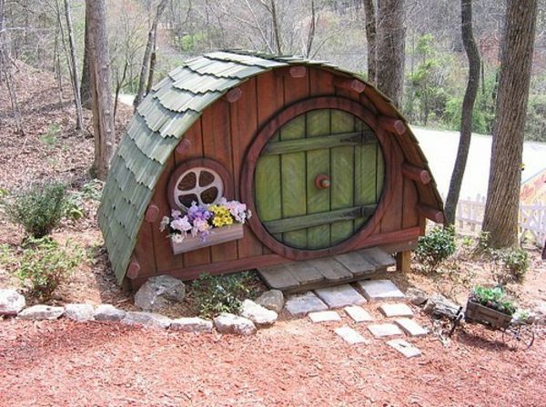 Hobbit-köpek kulübesi-büyük-bir fikir