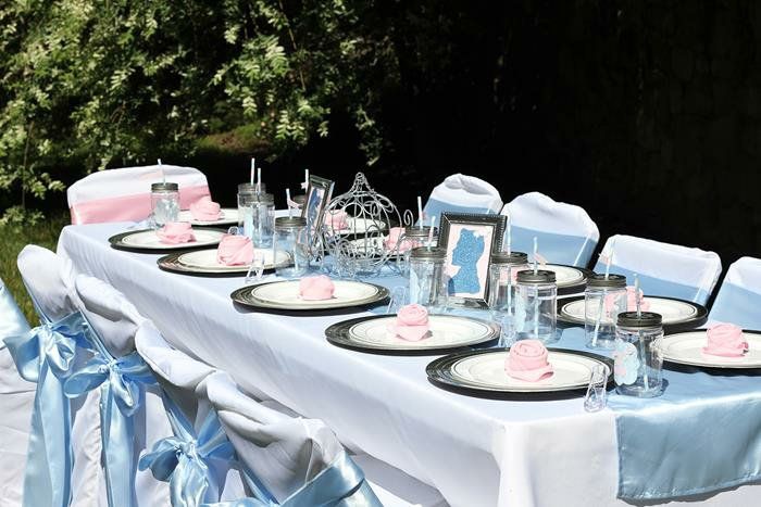 Hochzeitsdeko stalo apdailos Pelenės stiliaus
