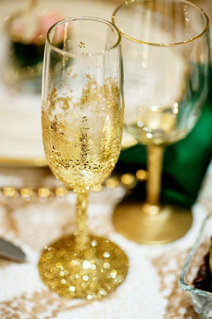 Poroka steklo in zlato dekoracijo