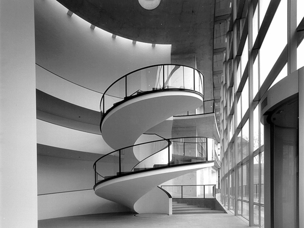 Notranje oblikovanje ideje, spiralno stopnišče-z-izvirno zasnovo