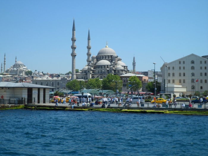 Istanbul Atrakcie-Cestovné tipy-EMİNÖNÜ-Nová mešita