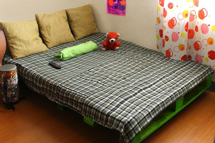 Nursery färgstark design-Europallar säng egen-build-grön färg