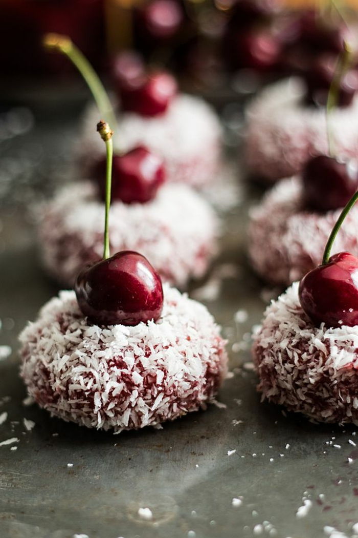 Cherry-coconut cake-sockerfria godis-friska läcker-sweet