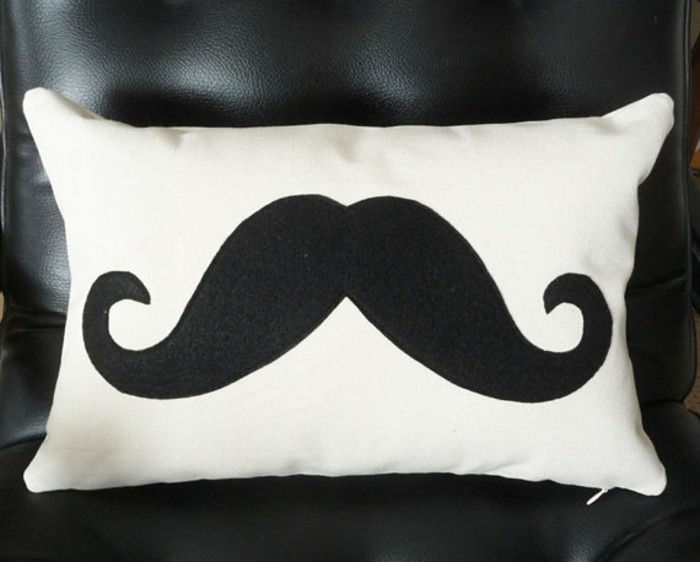 Funny Pillow med-en-mustasch