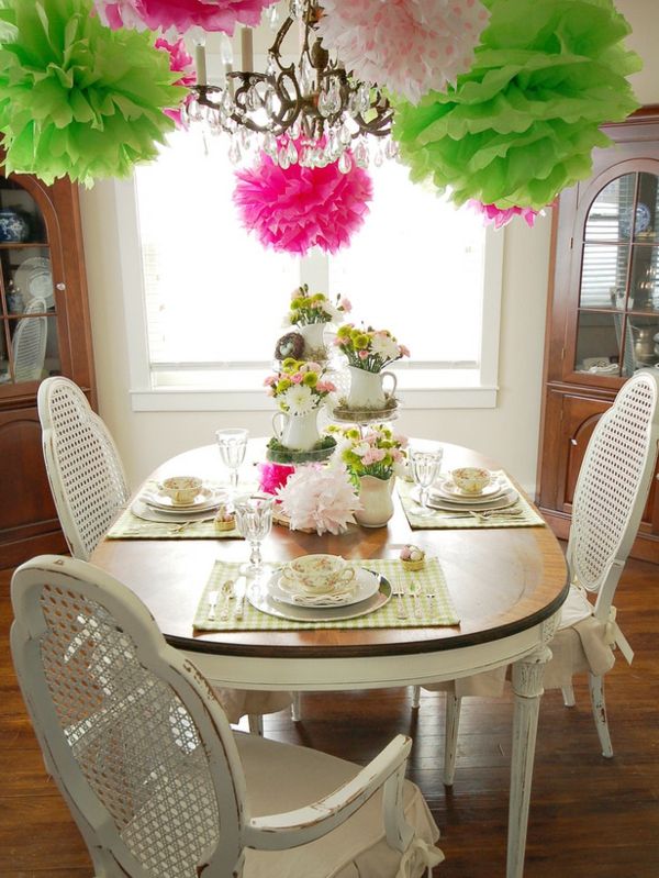 -Masa de lemn-alb-mese-flori-deco-material de-flori-vază