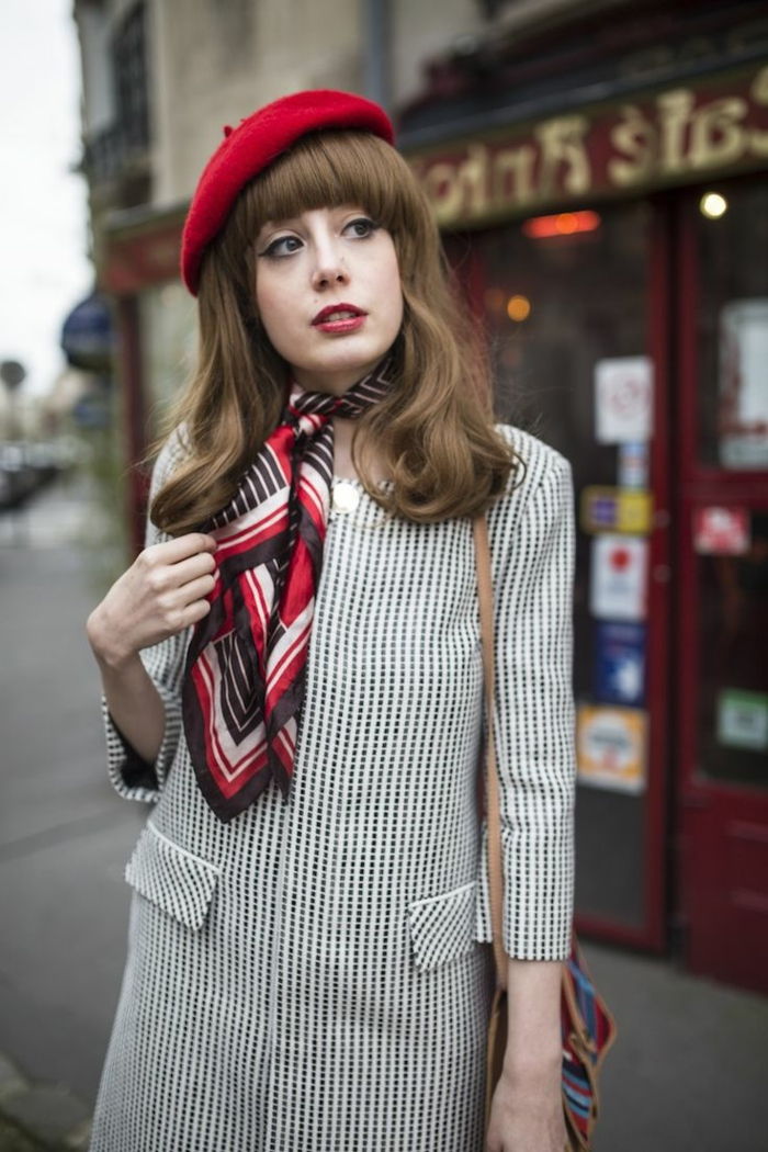 Paris Street Fashion Coat halsduk Silk röda hat-fransk stil