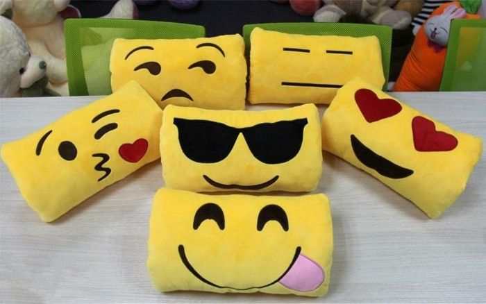 Smiley Pillow även-in-form-av-kvadrat