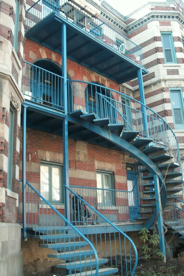 Spiralno stopnišče-v-modro-barvno idejo