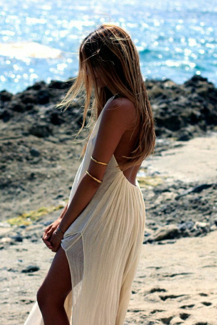 Beach Sea rock lüftiges-Modell.Sommerkleid-biele a zlaté náramky