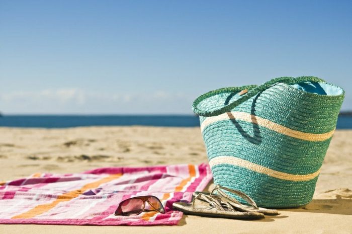 Plážový uterák plážovú tašku okuliare flip-Flops.Sand mora
